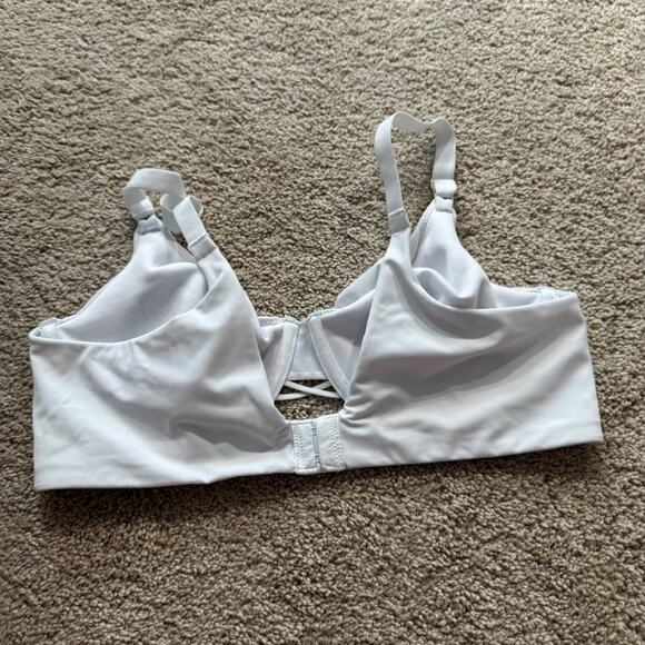 Vanity Fair Radiant Collection Back & Side Smoothing Women’s Bra Size 40C White - Picture 2 of 6